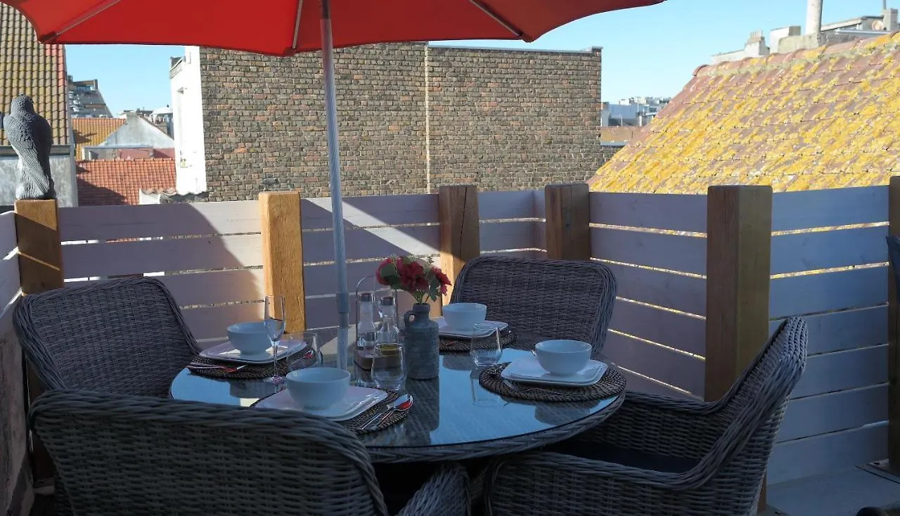 The Rooftop - A Trendy New Apartment With Airconditioning, Large Terrace & Free Parking Ostend