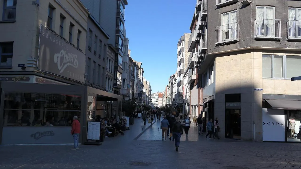 The Rooftop - A Trendy New Apartment With Airconditioning, Large Terrace & Free Parking Ostend